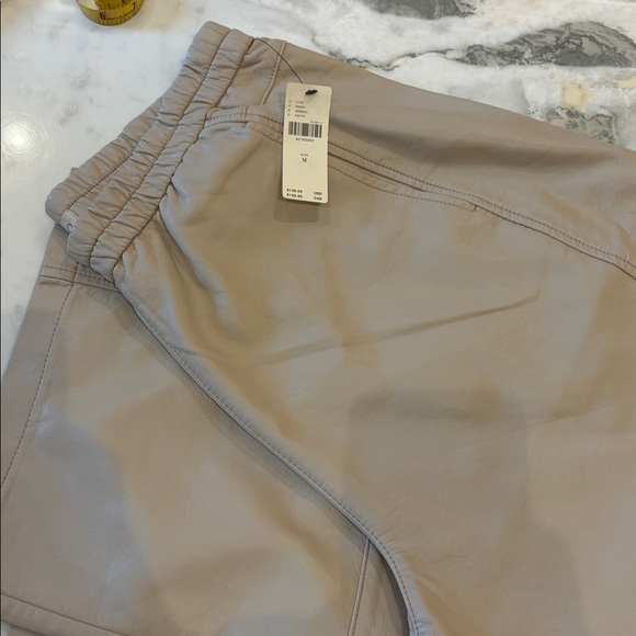 Pilcro Cream Izzie Wide-Leg Pants NWT Medium - Picture 3 of 4